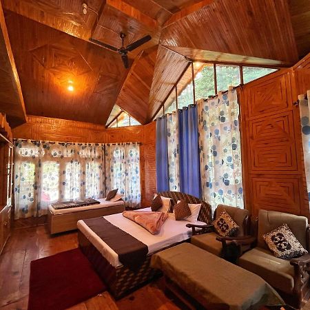 Hotel Anupam By Mid Orchard, Касоль Екстер'єр фото